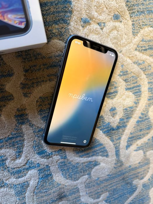 Продам iPhone xr 128 Гб