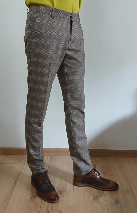 Pantaloni barbatesti CATO casual in carouri - NOU