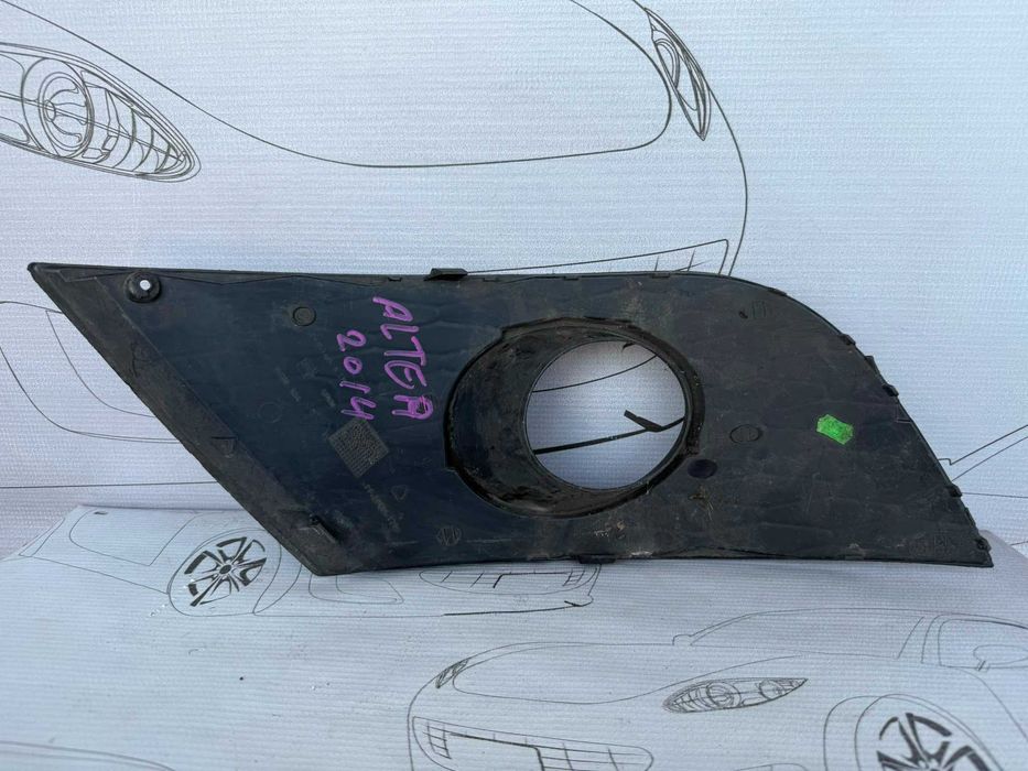 Grila Proiector Stanga Fata Seat Altea Freetrack / XL Cod OEM 5P9853665A (5C2)