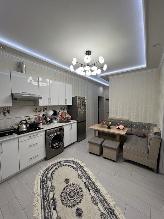 3х комнатная квартира сотилади