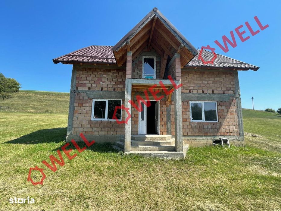 Casă familială de vânzare în Vâlcele