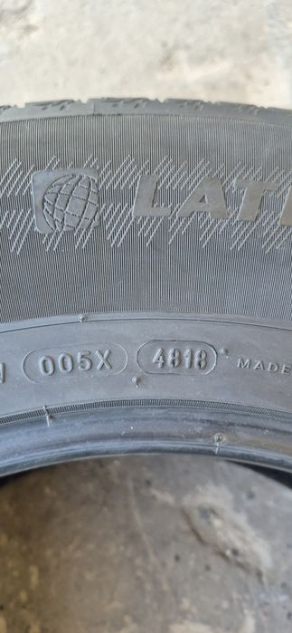 4 anvelope vara Michelin 275/55/17.Pretul este pe bucata.