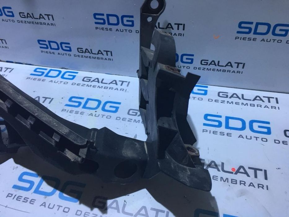 Suport Far Dreapta Audi A4 B8 2008 - 2013 Cod Piesa : 8K0 805 608 R / 8K0805608R