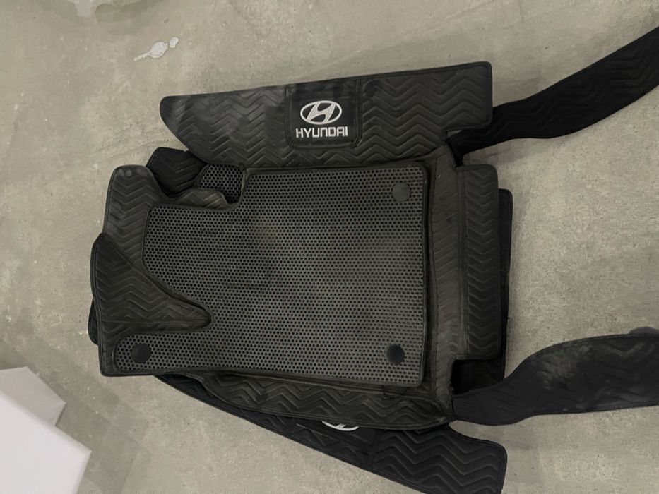 Продам полики на хюндай соната Dn8