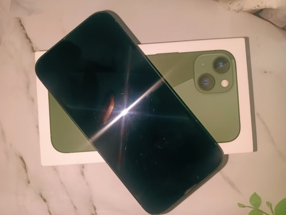 Айфон 13 зелёный цвет