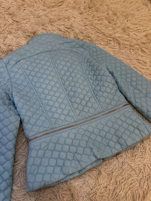 Куртка для девочки на рост 134-140