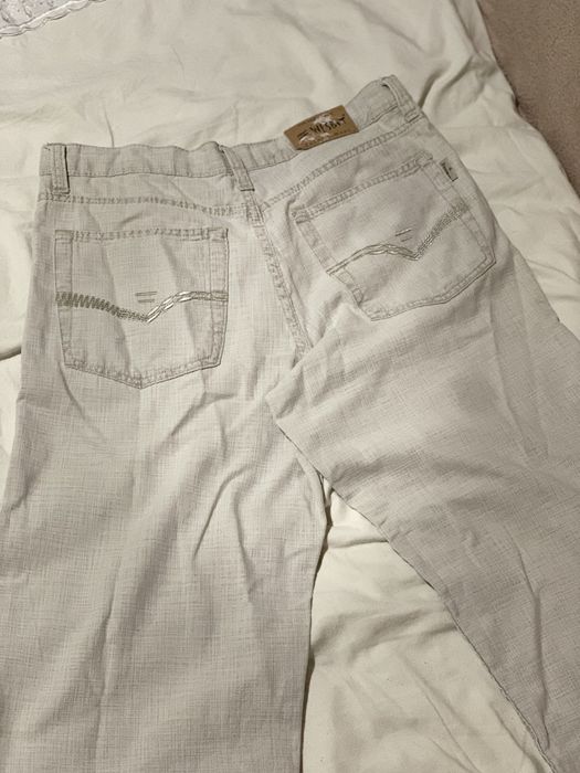 белые штаны классические