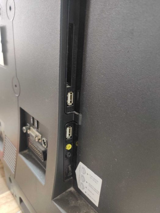 32 инчов LCD телевизор Scharp