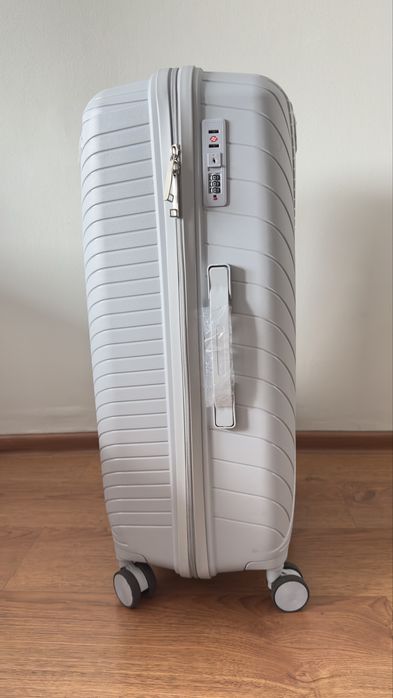 Чемодан светло-серый Турция