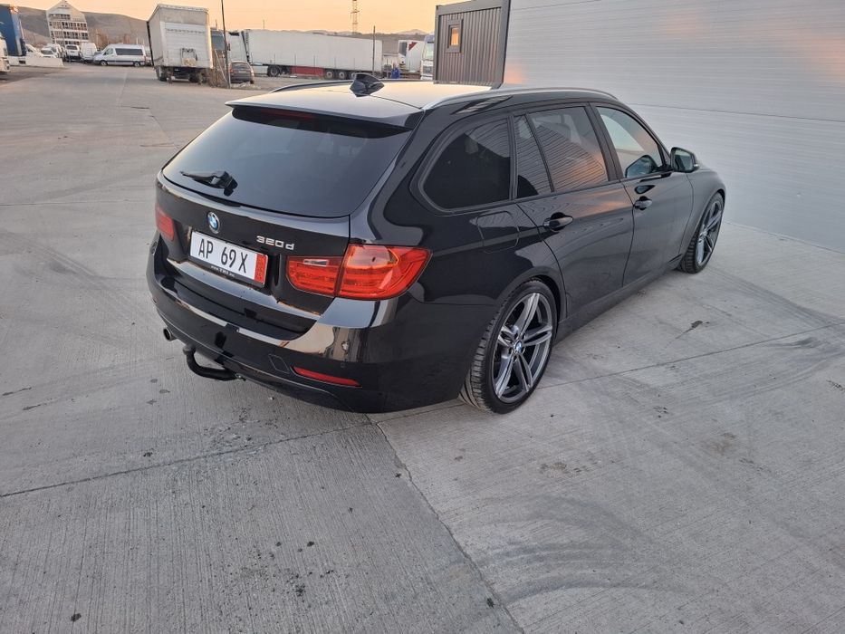 Bmw 320 F31/2014/Automat/Navi/Xenon/Scaune Sport/Germania/184 Cp/Euro5