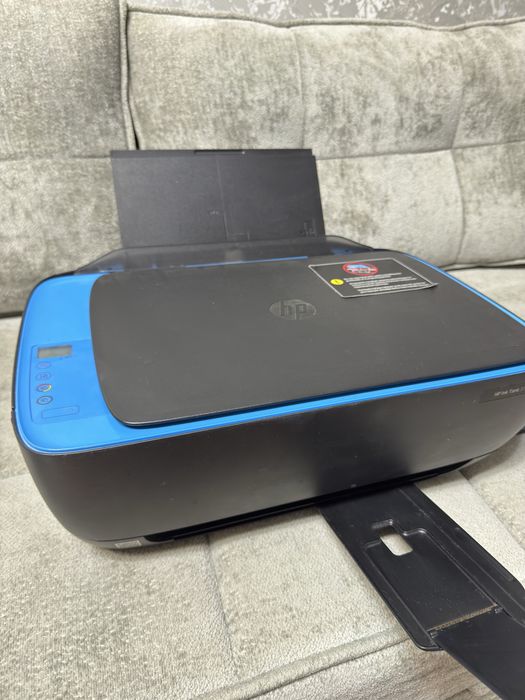 Продам принтер 3в1 цветной HP