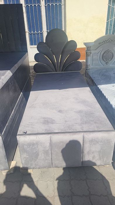 Кроват диван односпальные и двуспальная кровать