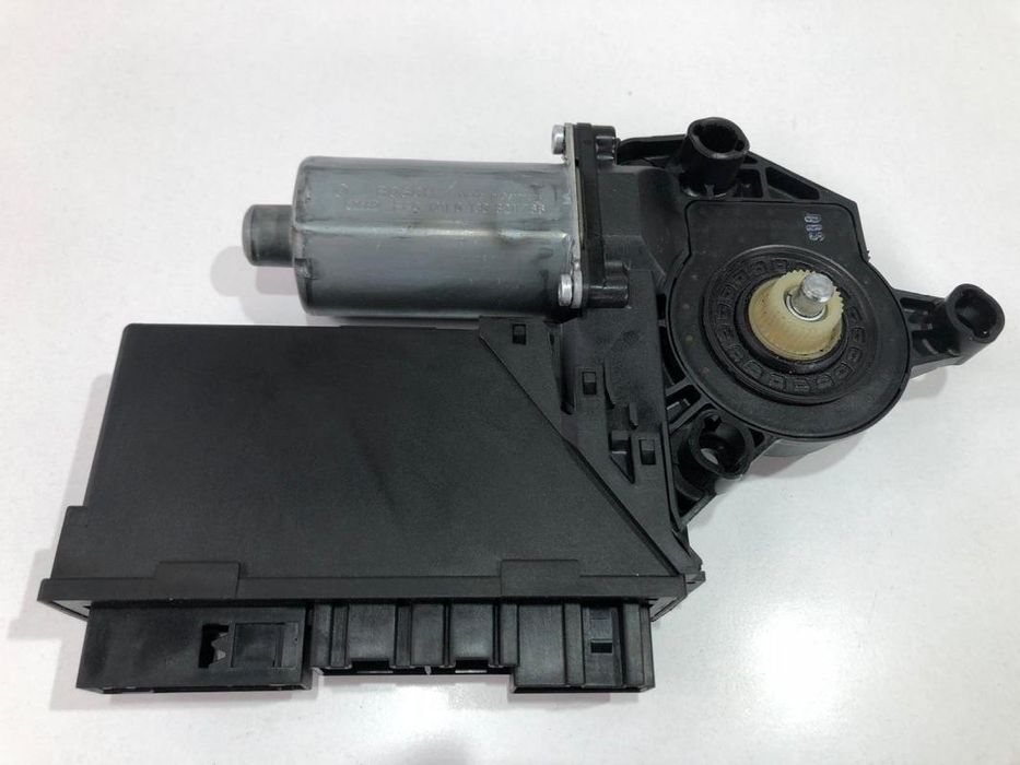 Motoras macara geam dreapta spate Audi A4 8EC, B7 8E0959802E