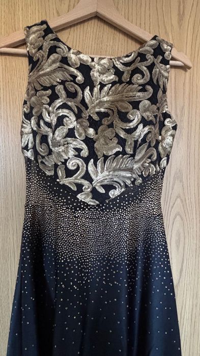 Черна официална рокля