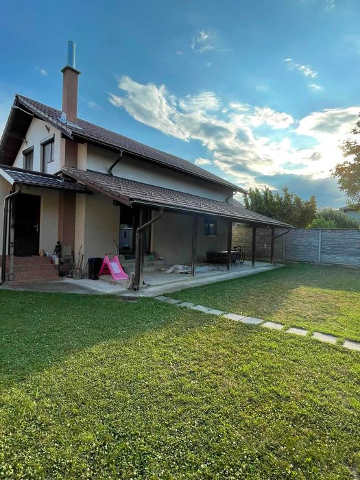 Vilă cu 4 dormitoare | Eficiență energetică | Langa Wet Republic | 5 km de Centru | Direct Proprietar