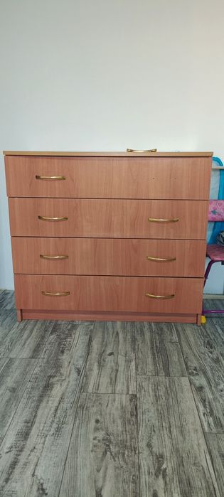 Продам  комод в хорошем состоянии