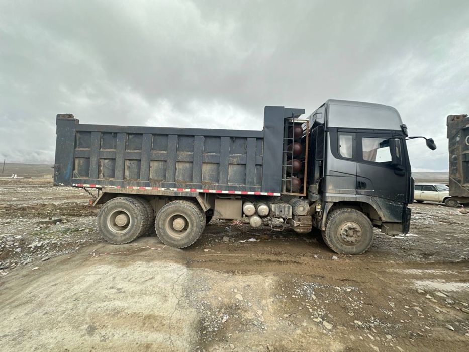 Чакман Х 3000  тягач 430 лс 2024 год