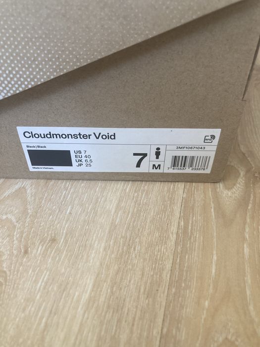 Маратонки On Cloudmonster Void