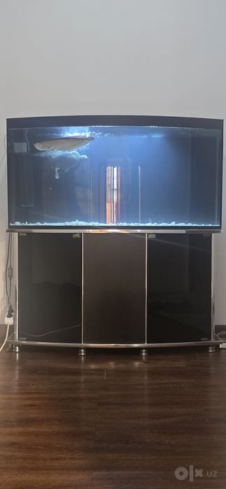 Akvarium sotiladi