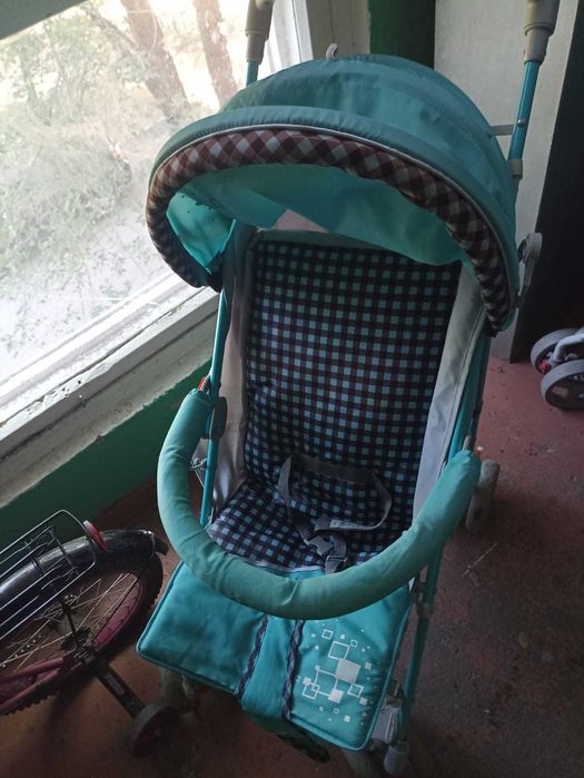 Коляска прогулочная