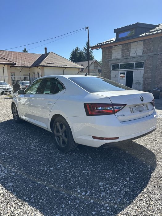 Usi stanga / Portiere stanga Skoda Superb 3, 2015-2023