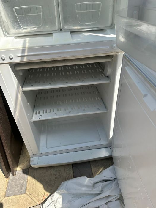 холодильник Indesit