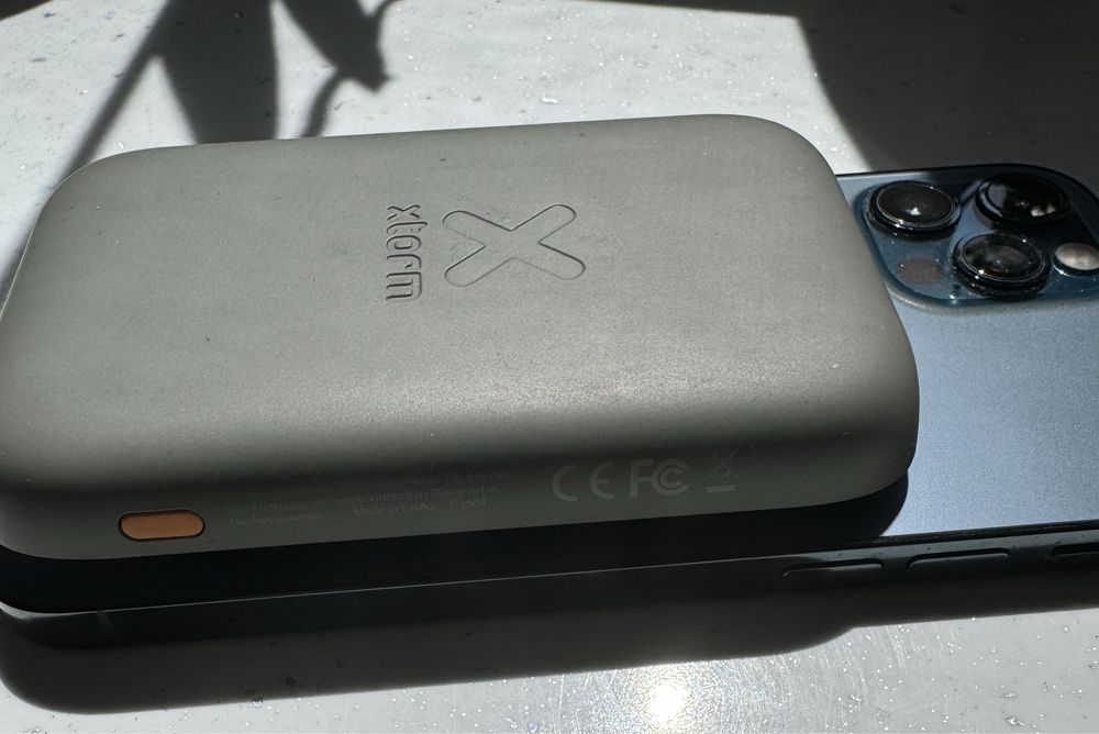 Магнитна безжична батерия 5000 mAh за Iphone 15,14,13 и 12