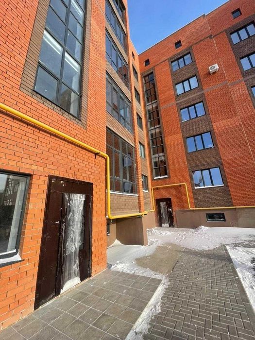 Продам 2 комнатную на Батысе