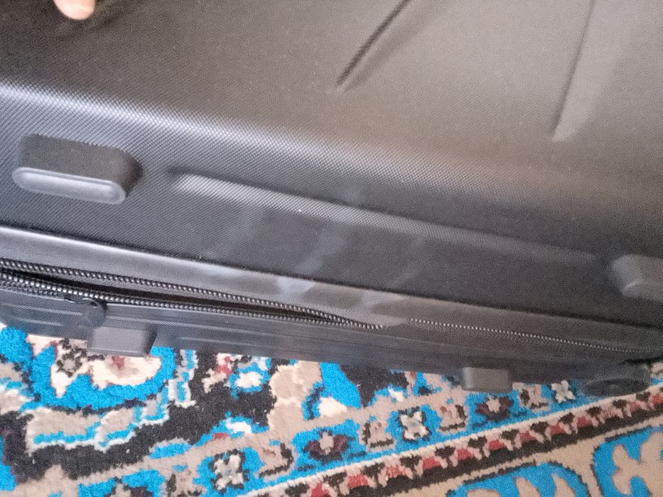 Чемодан для дорог