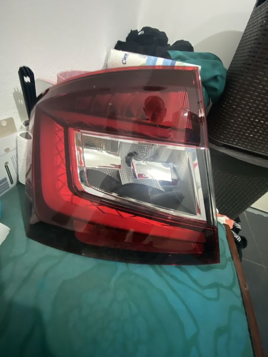 Vind stop stânga Skoda Fabia Mk3 2014/2021 nou led si bec