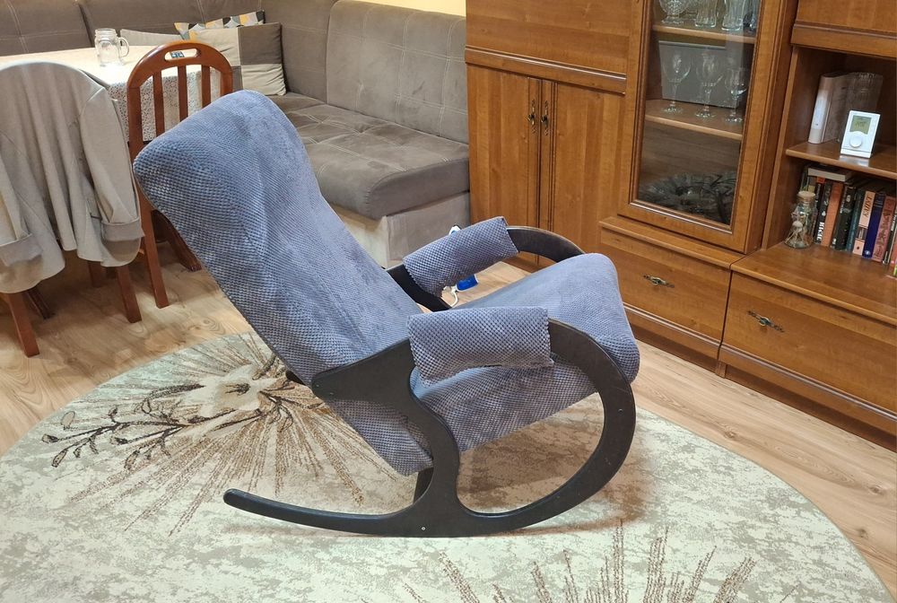 Люлеещ стол, добро състояние