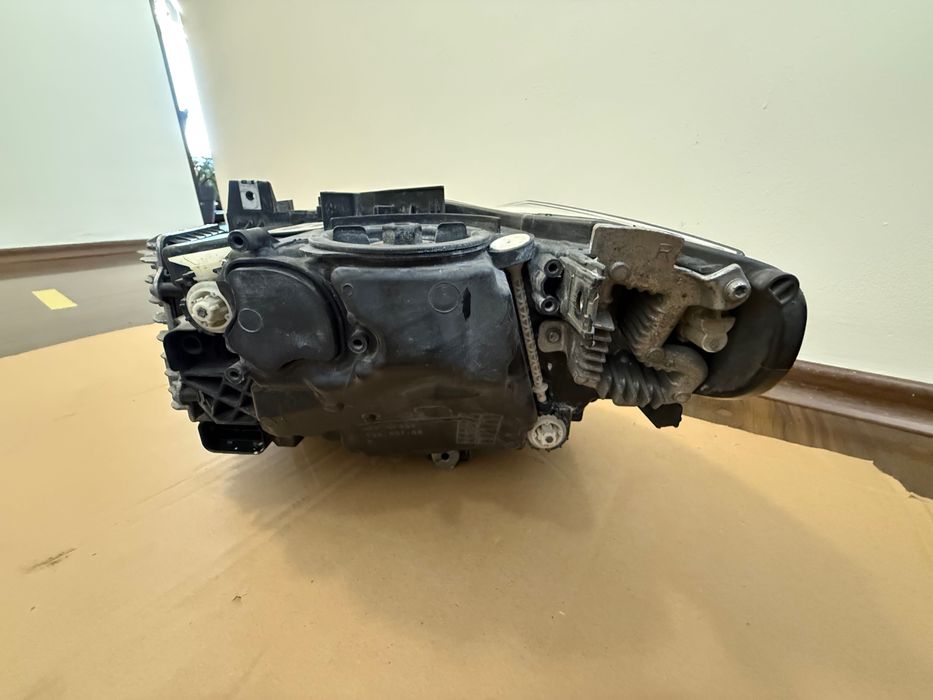 Десен фар BMW 3 F30 F31 Full Adaptive Led с модули