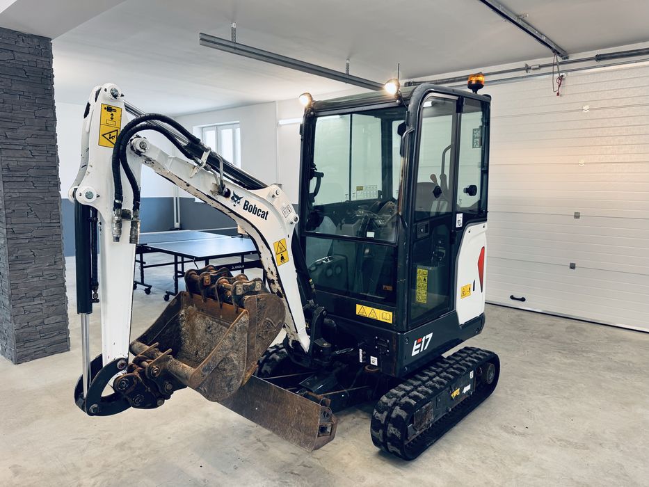 Miniexcavator Bobcat E17 2022