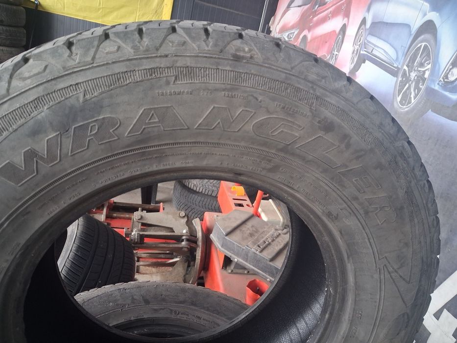 Гуми 255 75 17 wrangler