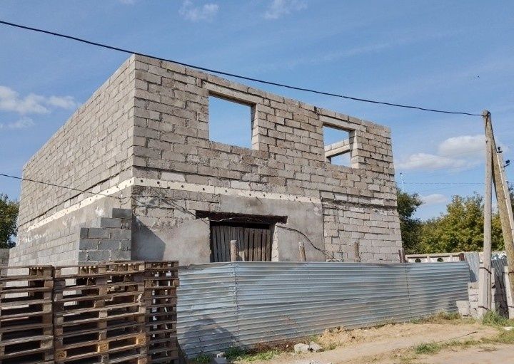 Продам недостроенный дом