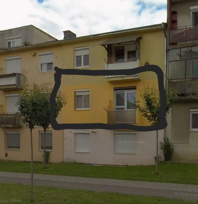 Vând apartament 2 camere etaj 1