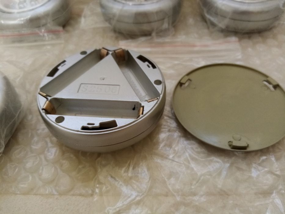 Iluminat led pentru mobila: in dulap, sub etajere, polite, rafturi.