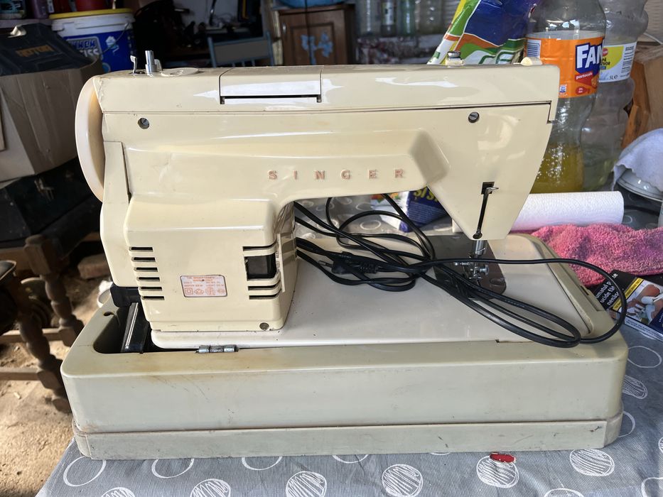 Masina de cusut, functionala