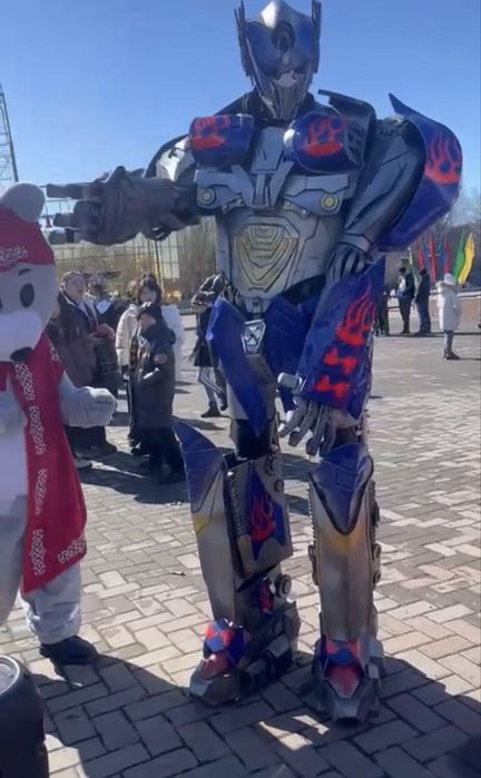 Робот трансформер костьюм