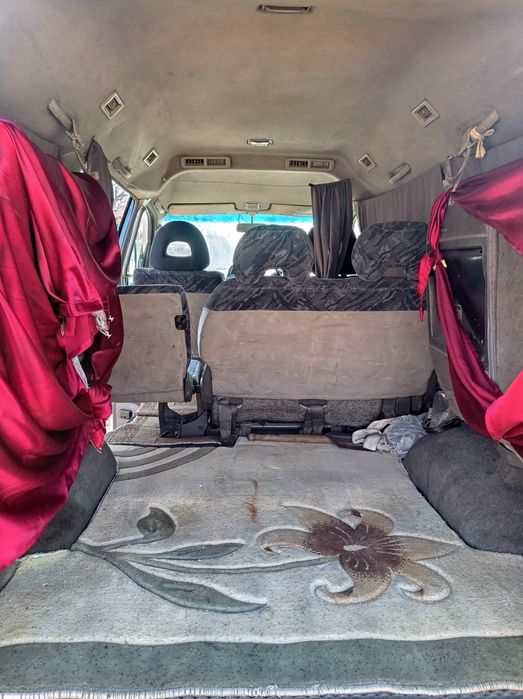 Продам Митсубиси Делику