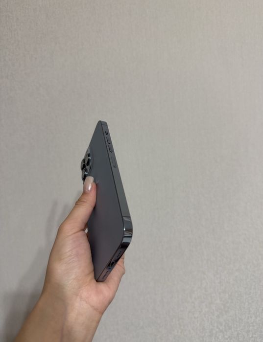 Продам айфон 13 про макс