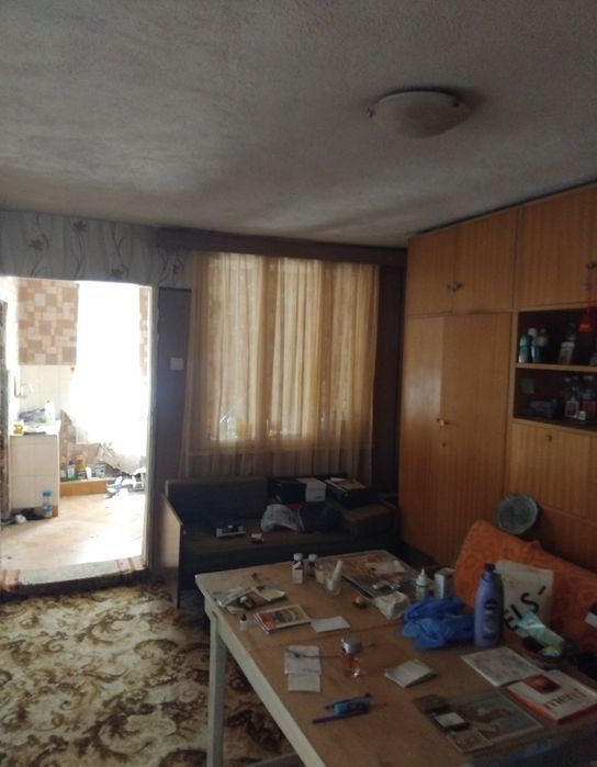 Продава етаж от къща в с.Дяково