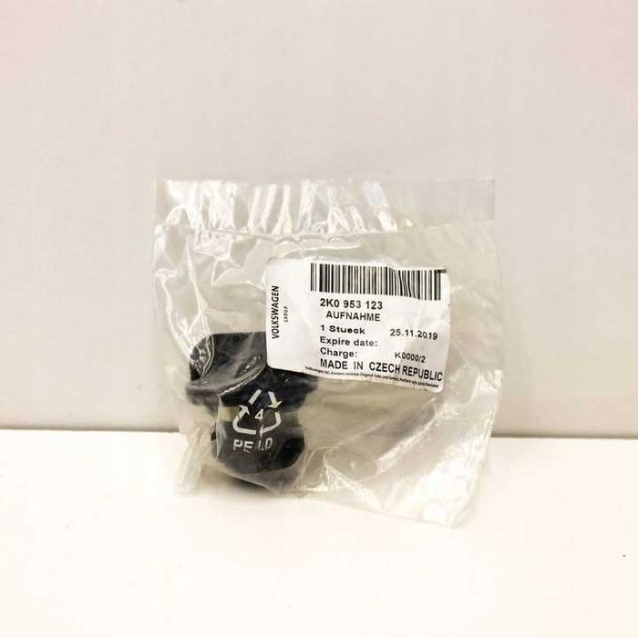 Фасунга мигач в фар VW CADDY/TOURAN 2003-