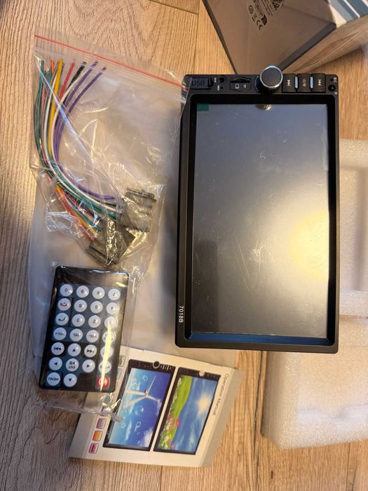 Player auto 2DIN 7018B 7" Touch Bluetooth USB MirrorLink + telecomandă