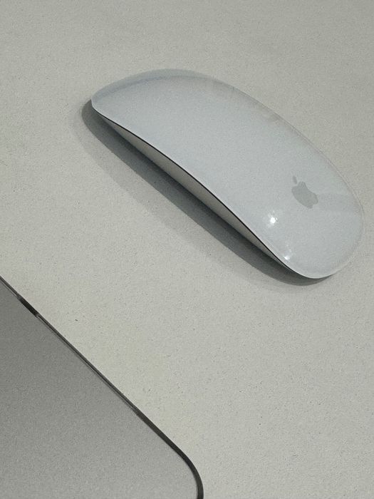 Продам мышь magic mouse 2