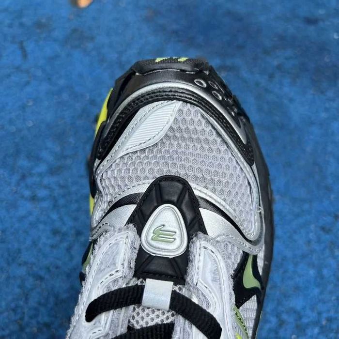 Balenciaga Runner - Black