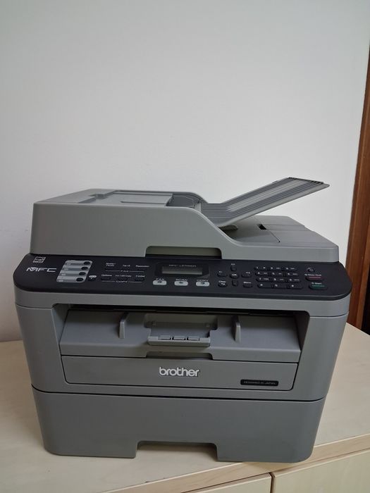 Imprimanta laser Brother l2700