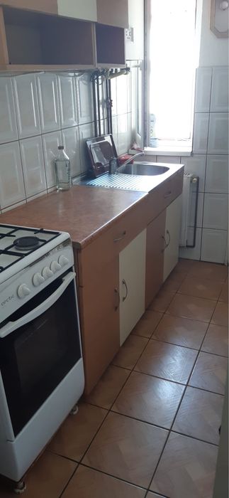 Inchiriez apartament cu 2 camere