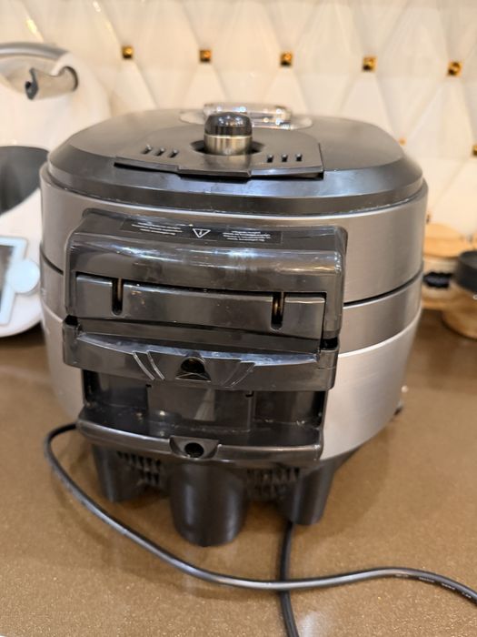 Мультиварка Bork