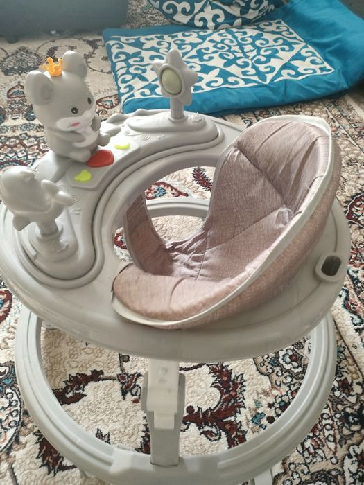 Продам ходунок детский